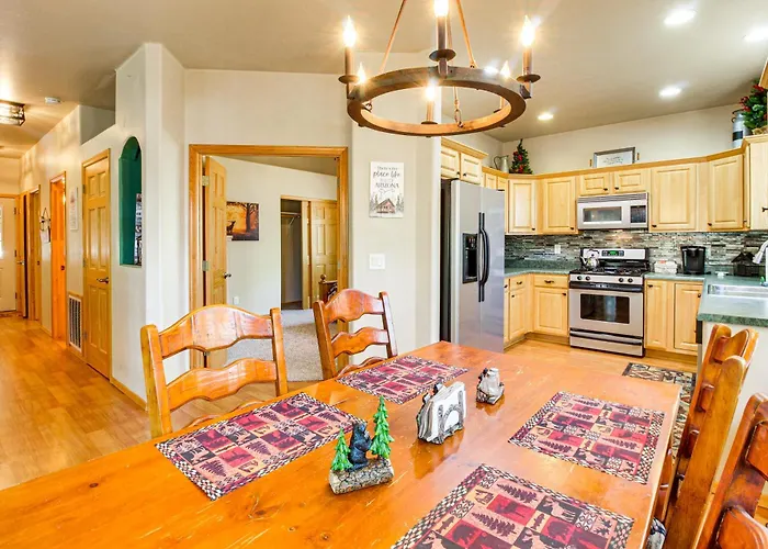 Sunrise Day Trips! Family W/ Fire Pit Holiday home Pinetop-Lakeside